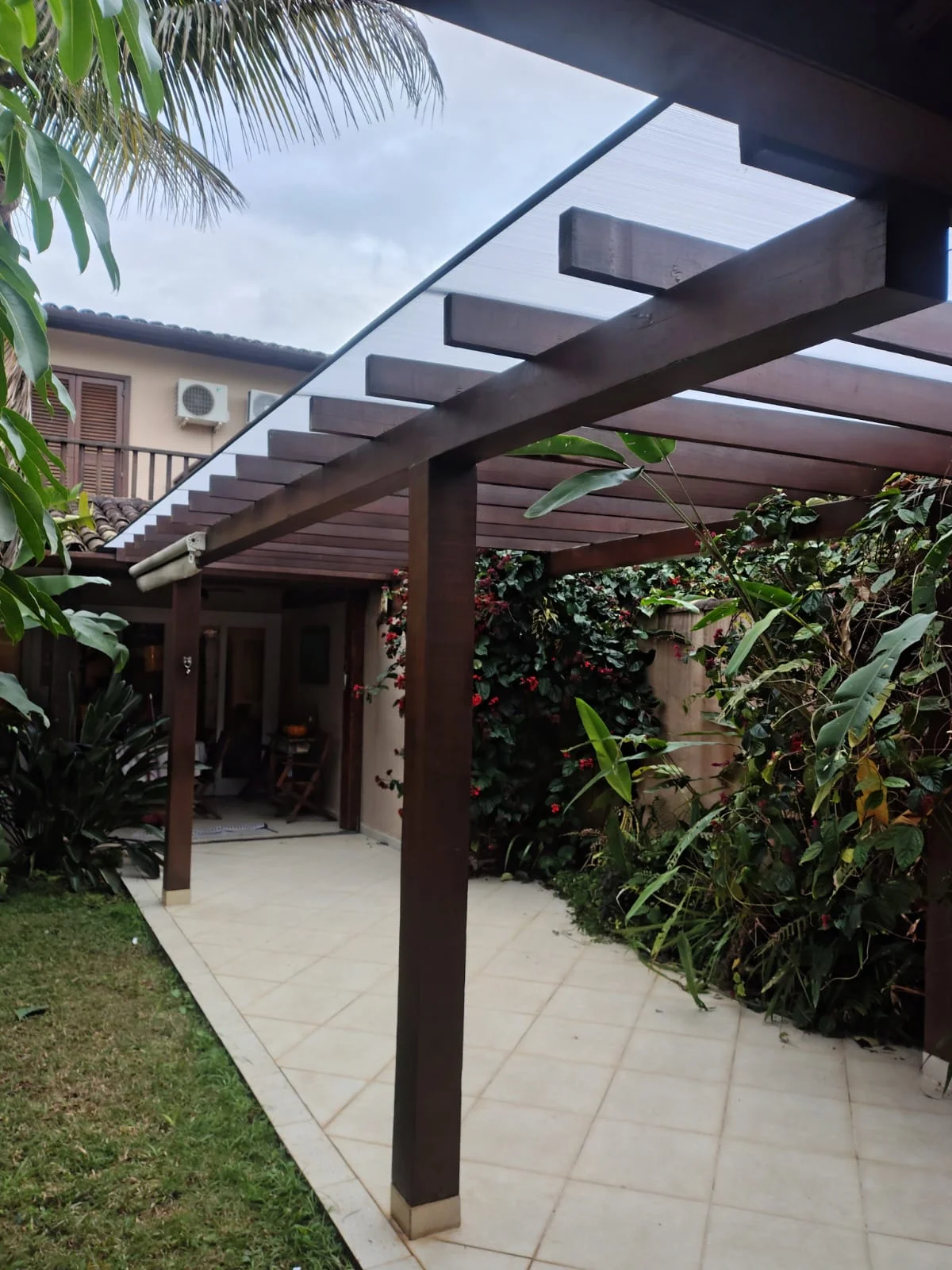 Toldo comercial para área externa de restaurante