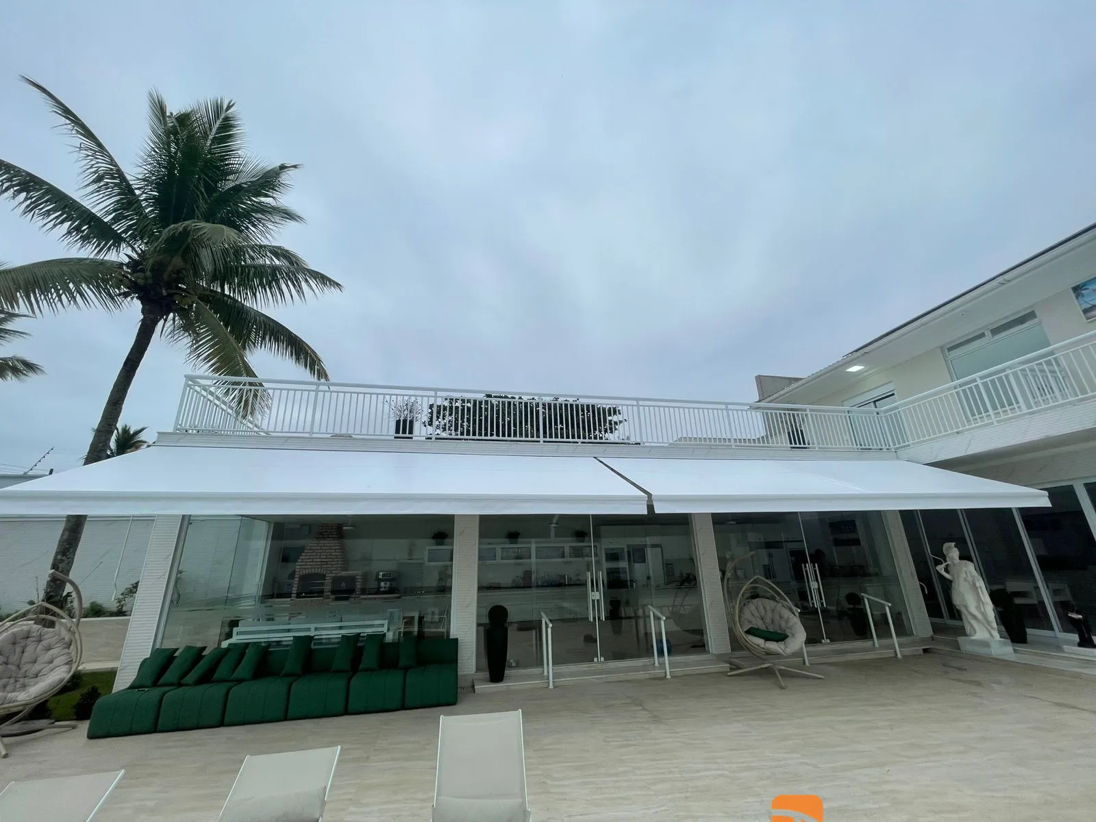 Cobertura moderna para varanda e área gourmet no litoral